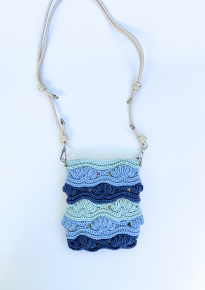 SB41 - Wavy Crochet Body bag