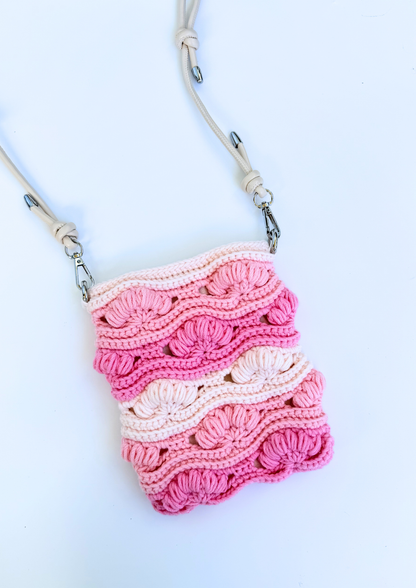 SB41 - Wavy Crochet Body bag