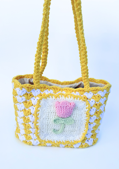 SB06 - Tulip Crochet Handbag